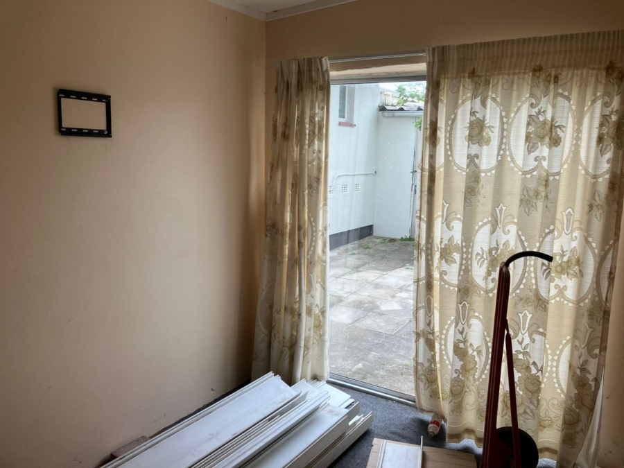 4 Bedroom Property for Sale in Kabega Park Eastern Cape